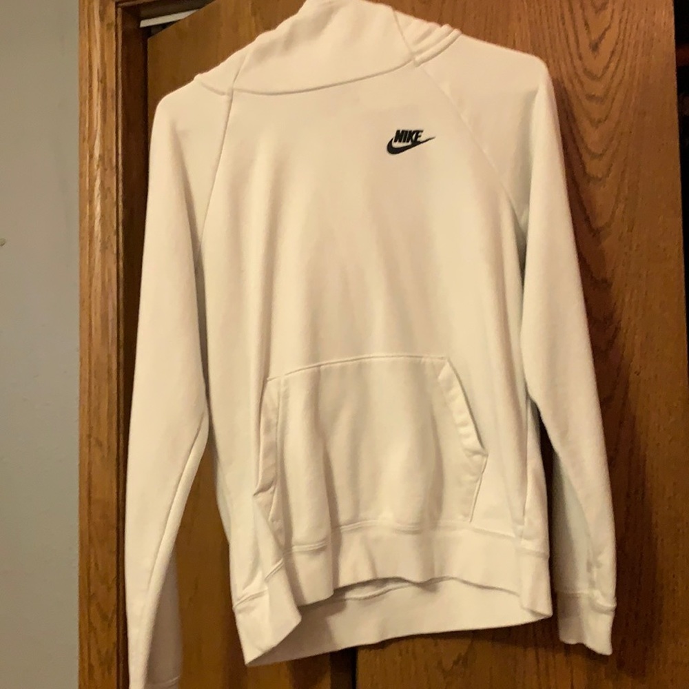 nike sweatshirt